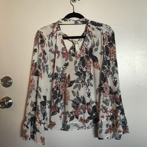 NWT Floral bell sleeve blouse with choker neckline